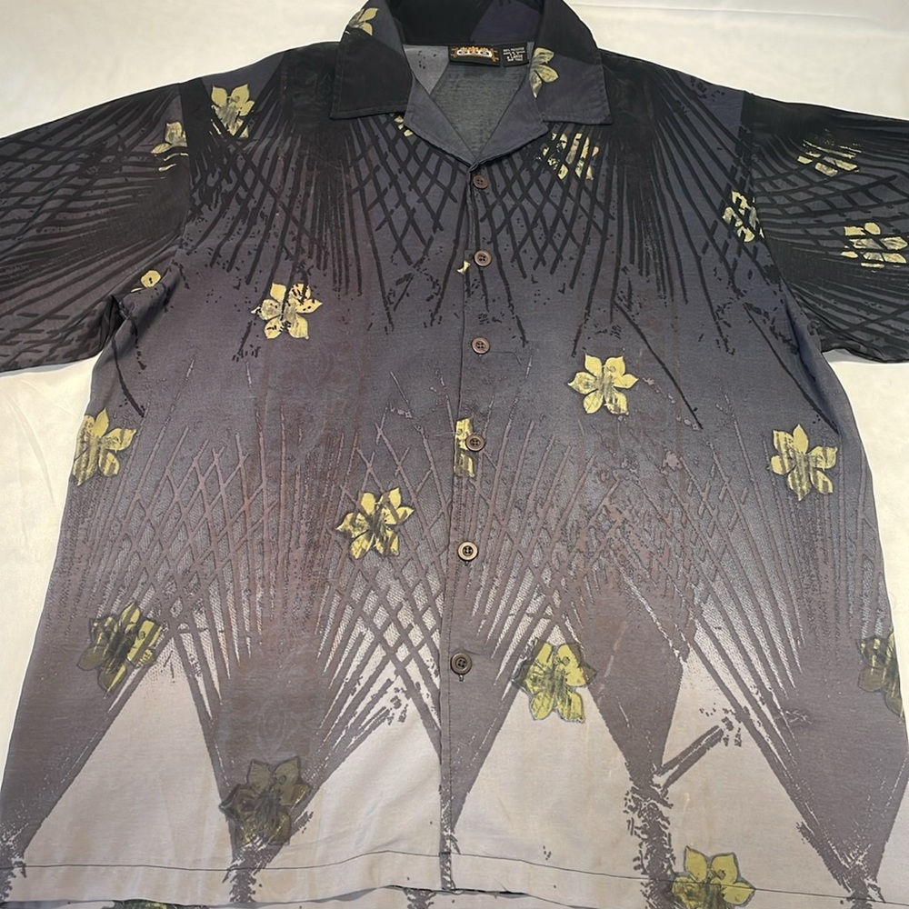 Tropical Hawaiian Short Sleeve Button Up Shirt XL Floral Tropical Beach Fun - Picture 2 of 6